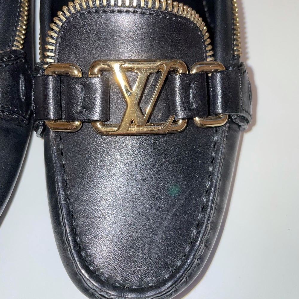 Authentic Louis Vuitton black loafers with gold 5 - Picture 11 of 16